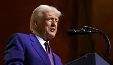 Trump annonce un décret pour faire baisser les prix des médicaments aux Etats-Unis : Actualités