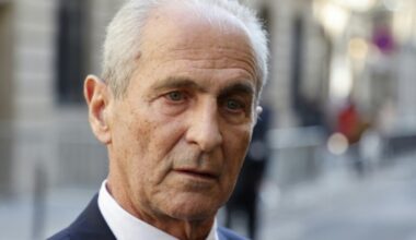 L'ex-maire de Toulon Hubert Falco jugé pour injures contre un journaliste : Actualités