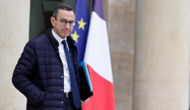 Comment Bruno Retailleau veut restreindre les naturalisations