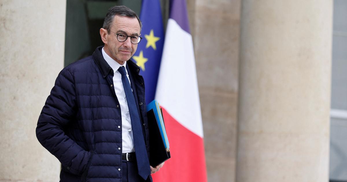 Comment Bruno Retailleau veut restreindre les naturalisations