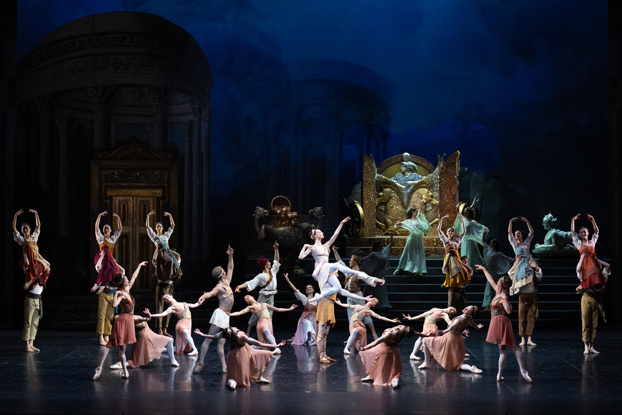 hommage à la danse classique française, Sylvia, un ballet au lourd héritage