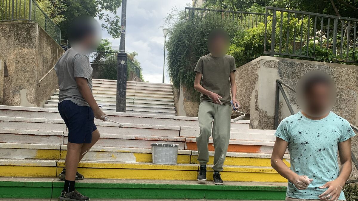 À Paris, quatre ados suspectés d’avoir dégradé des escaliers pro-LGBT : « Ils savaient très bien ce qu’ils faisaient »