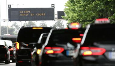 Taxis en colère : les conducteurs poursuivent leur mobilisation, le périphérique parisien perturbé