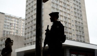 Après la fusillade, la kalachnikov retrouvée et trois hommes mis en examen