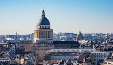 Le suicide d’une jeune femme au Panthéon sans lien avec son orientation sexuelle, selon le parquet