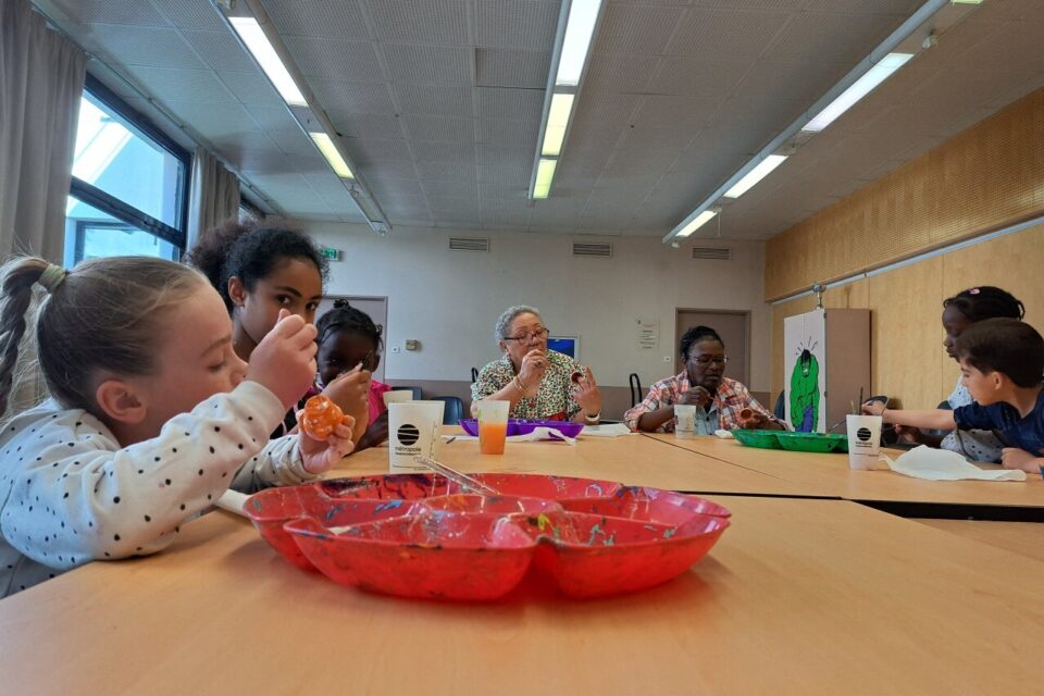 Elbeuf temps partagé enfants centre loisirs seniors