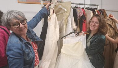 300 personnes en 45 minutes, carton plein pour la vente de décors de l'Opéra de Rennes