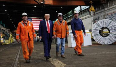 Donald Trump annonce doubler les droits de douane sur l'acier et l'aluminium importés