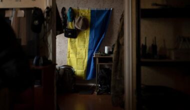 Un nationaliste ukrainien réputé échappe à une tentative d'assassinat, il accuse la Russie