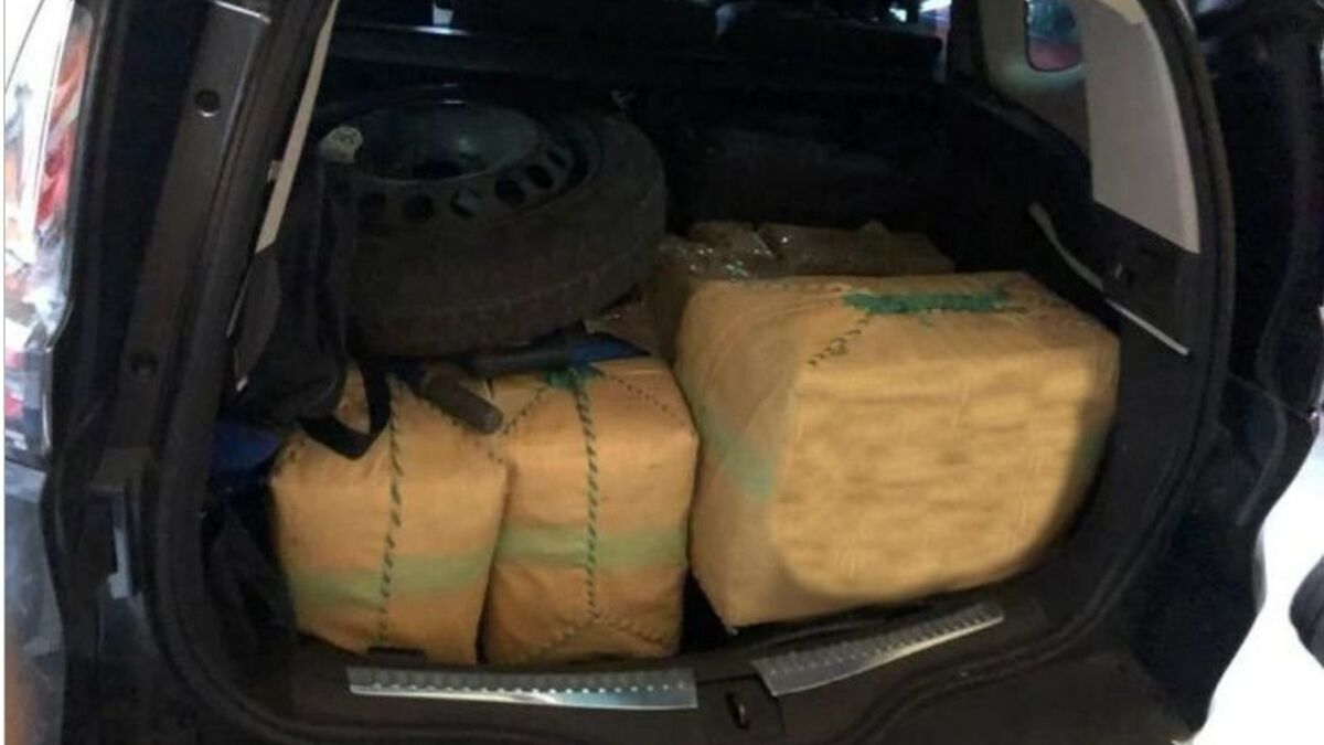 Île-de-France : quatre « go-fasters » arrêtés avec 341 kilos de cannabis
