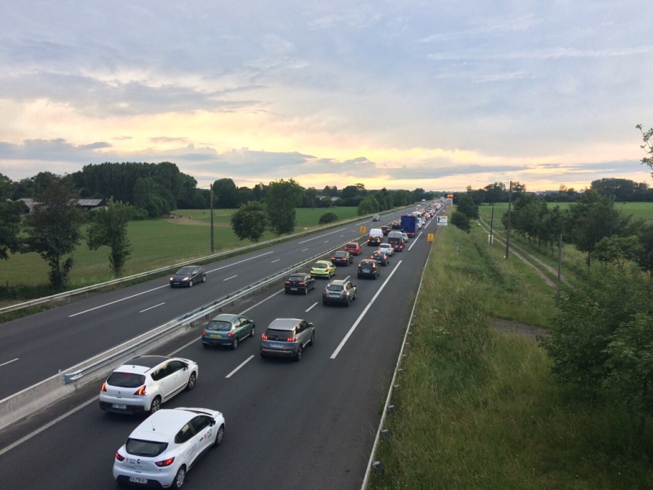 un bouchon de plus de 7 kilomètres sur la RN157