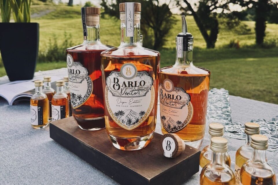 Les gammes diverses de rhum de la maison Barlovento