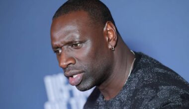 En marge d'une altercation à quai puis dans le train, Omar Sy aurait menacé de mort des agents SNCF