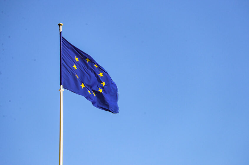 Vingt ans après le « non » au traité européen, l’Europe est-elle encore un clivage à gauche ?