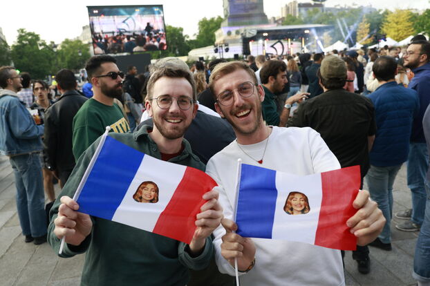 Paris, le 17 mai 2025. Florian et Corentin trouvent que « Louane représente bien la France. » LP/Olivier Corsan