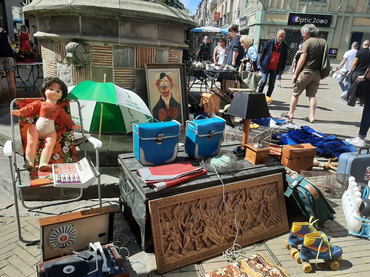 Des brocantes et vide-greniers au quatre coins de Paris et de l'Île-de-France ce week-end des 17 et 18 mai