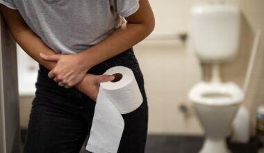 5 erreurs courantes aux toilettes qui nuisent à votre santé, selon les spécialistes