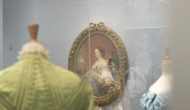 A Paris, le Petit Palais célèbre la naissance de la haute couture