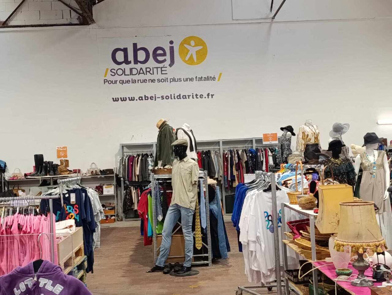 Villeneuve-d'Ascq. La ressourcerie de l'abej avec ses meubles et vêtements à petits prix déménage à Lille