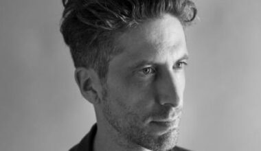 Le photographe franco-britannique Ed Alcock reçoit le prix Niépce 2025 - rts.ch