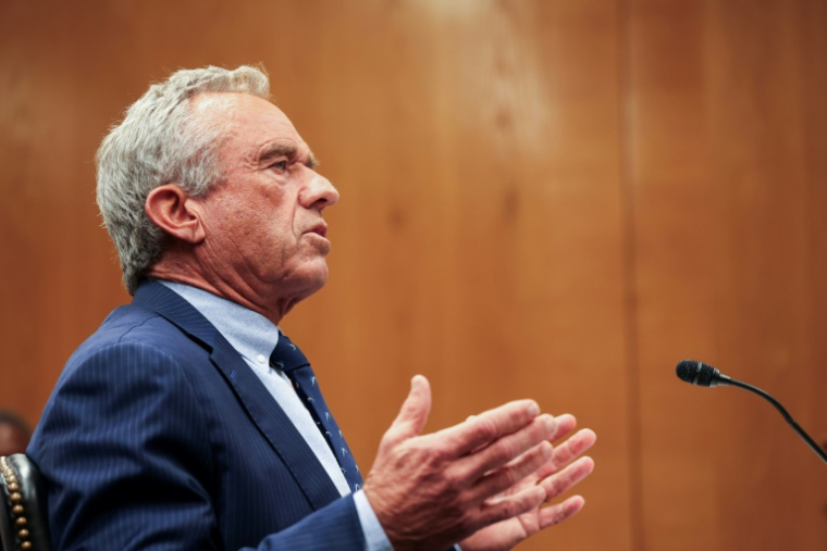 Le ministre américain de la Santé Robert Kennedy Jr, lors d'une audition devant un comité du Sénat à Washington DC, le 20 mai 2025 ( AFP / Alex WROBLEWSKI )