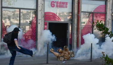 une mobilisation équivalente à celle de l'an dernier, les blacks blocs font du dégât