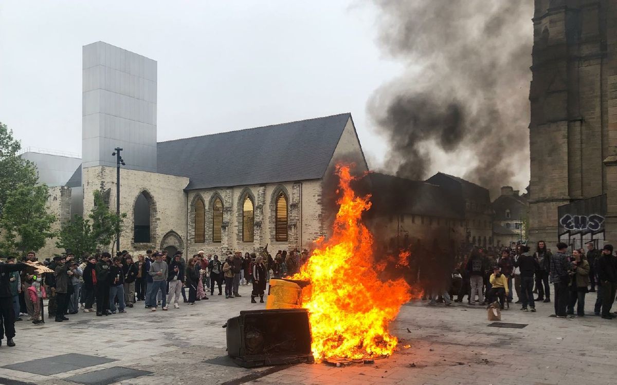 À Rennes, feu de poubelles et CRS pour terminer le 1er-Mai
