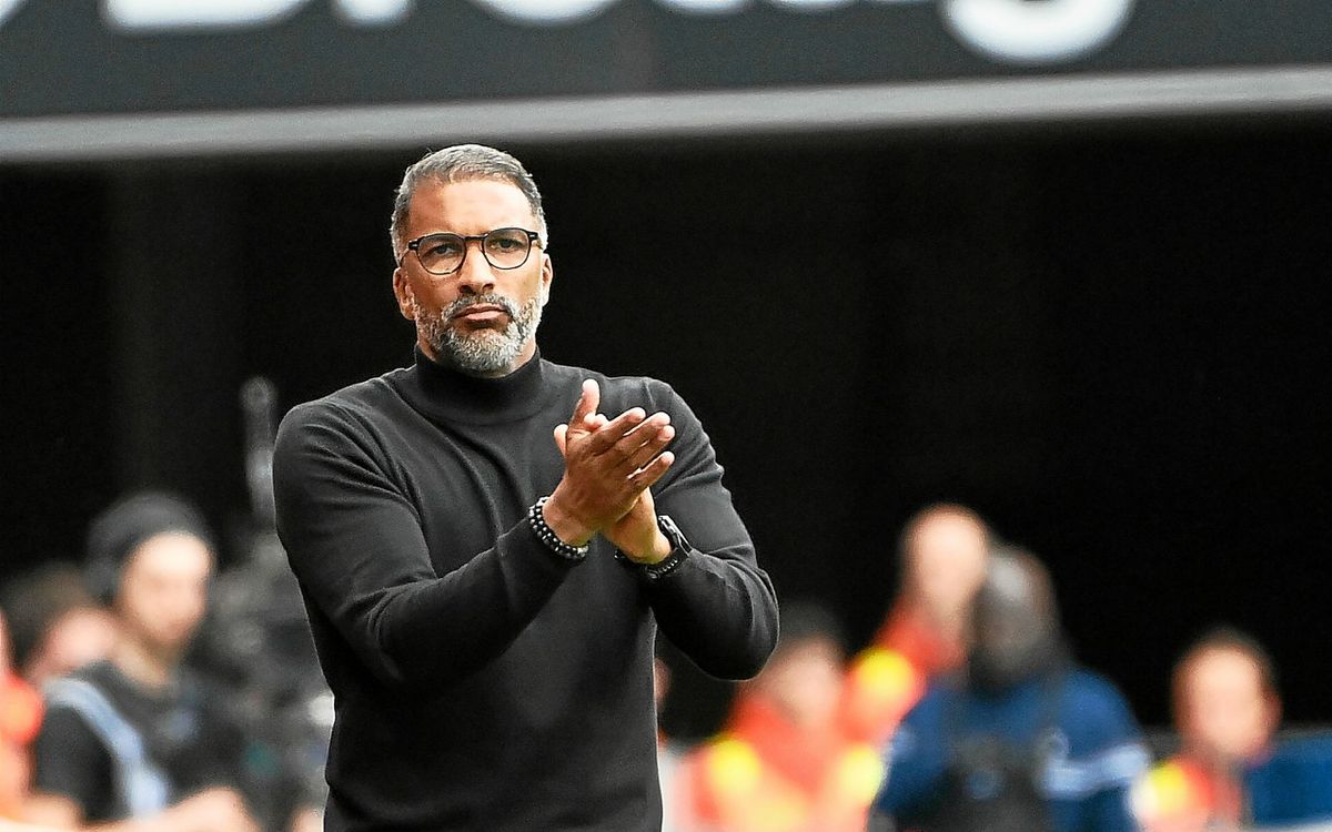 Habib Beye confirme avoir été prolongé pour une saison à Rennes