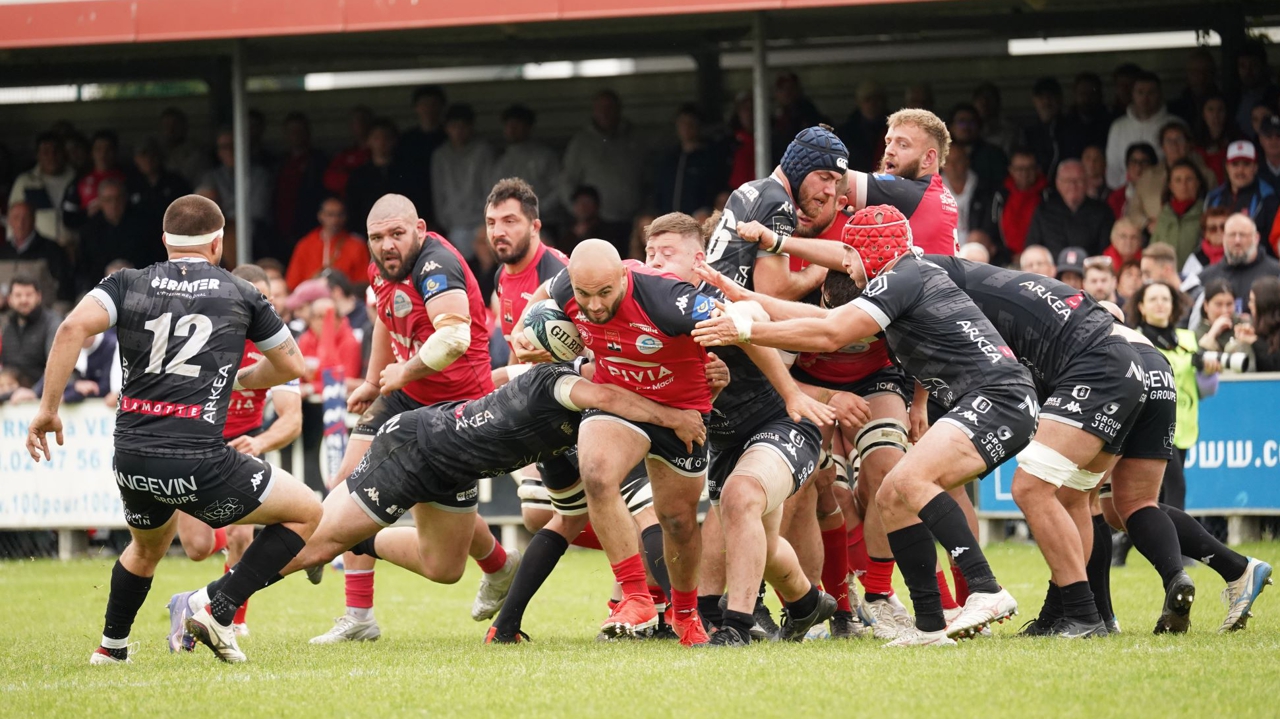 battu par Rennes, le Niort RC contraint à l’itinéraire bis pour monter