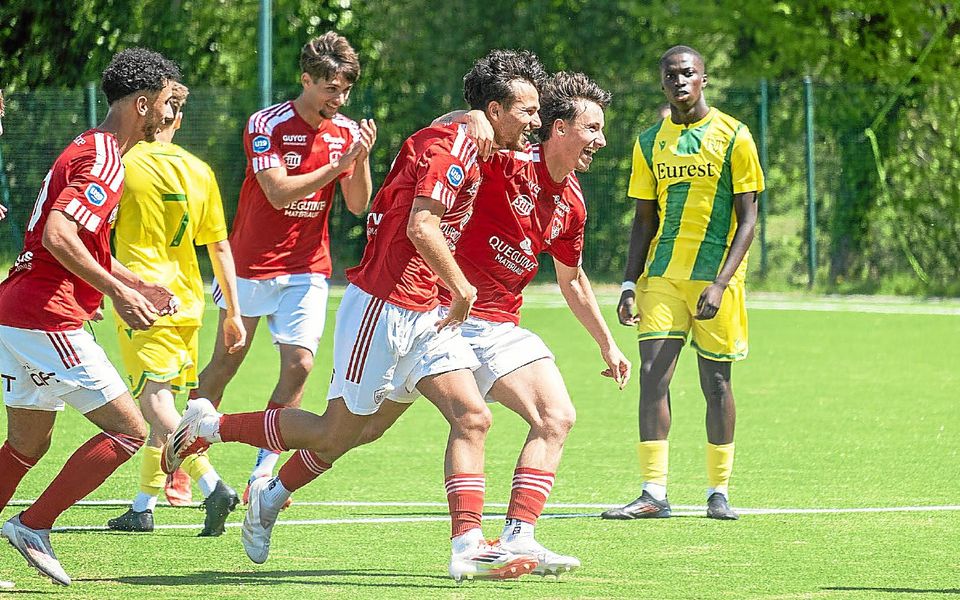 U19 Nationaux : le Stade Brestois frappe fort en dominant le FC Nantes à domicile