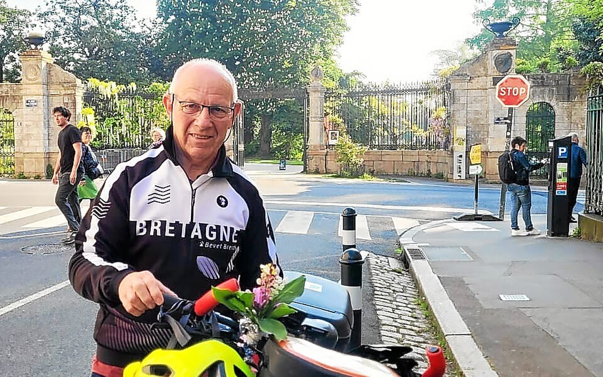 Obligé de faire demi-tour, le cycliste alréen Joël Le Berrigaud repartira le 1er août