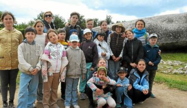« C’est le meilleur moment de ma vie » : des enfants ukrainiens ont visité le site des mégalithes de Locmariaquer