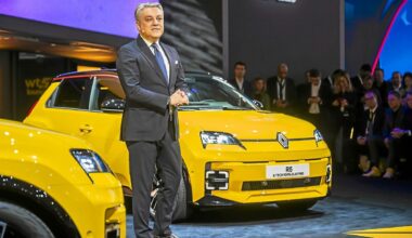 Pour retrouver des voitures à bas prix, l’Europe doit-elle freiner sur les normes ?