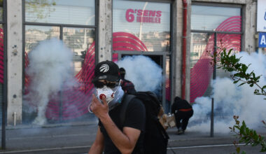 le casseur italien à nouveau laissé libre, cette fois sous contrôle judiciaire