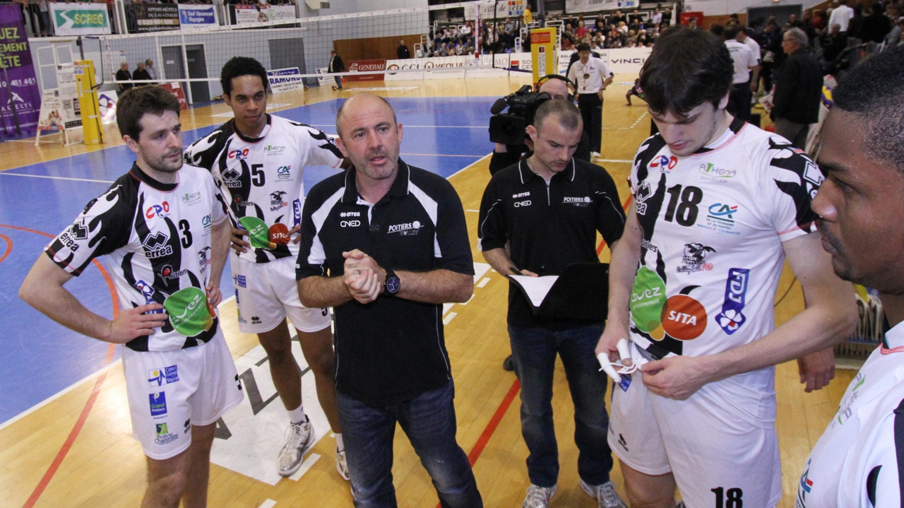 Olivier Lecat, le nouvel empereur du volley japonais
