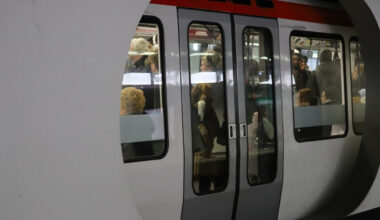 un quinquagénaire légèrement blessé après une chute sur les voies du métro D