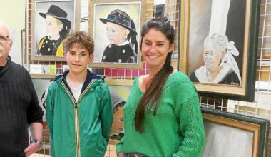 À Quimper, Florent Christien expose ses portraits de personnages bretons à la mairie d’Ergué-Armel