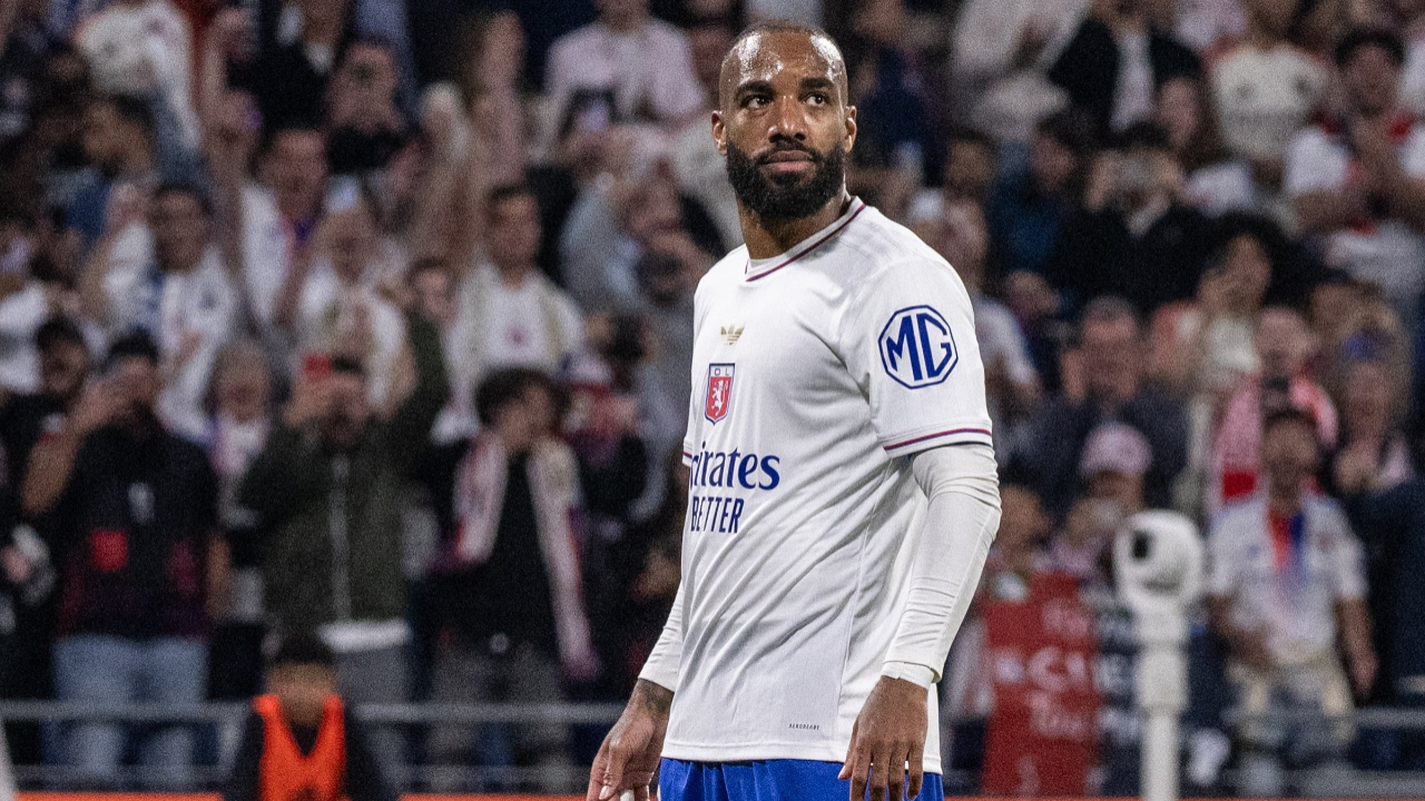 sortie réussie pour Alexandre Lacazette, Lyon en Conference League sur le fil !