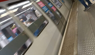 le métro D à l'arrêt avant 9h, certaines stations ne sont plus desservies (MAJ)