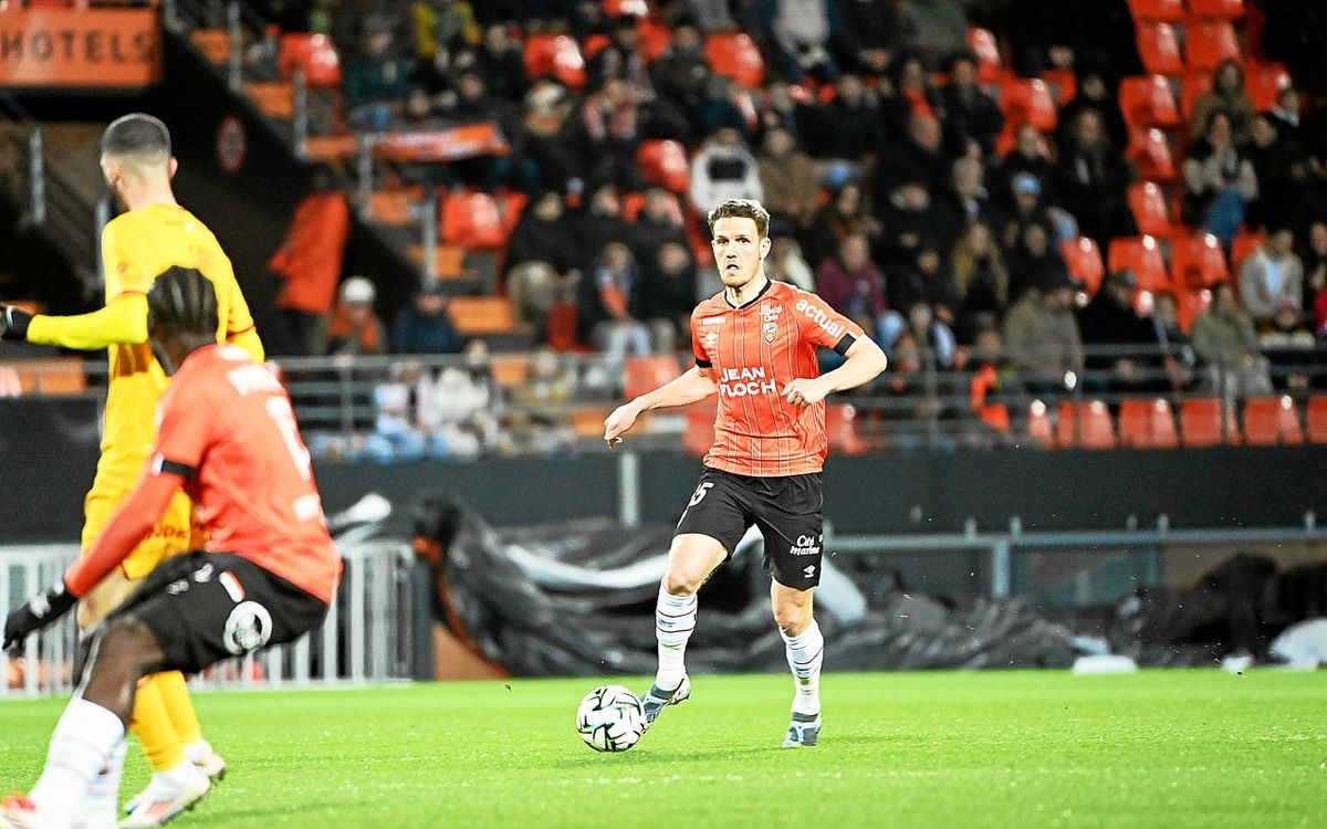 Le FC Lorient officialise le départ de Julien Laporte à Montpellier