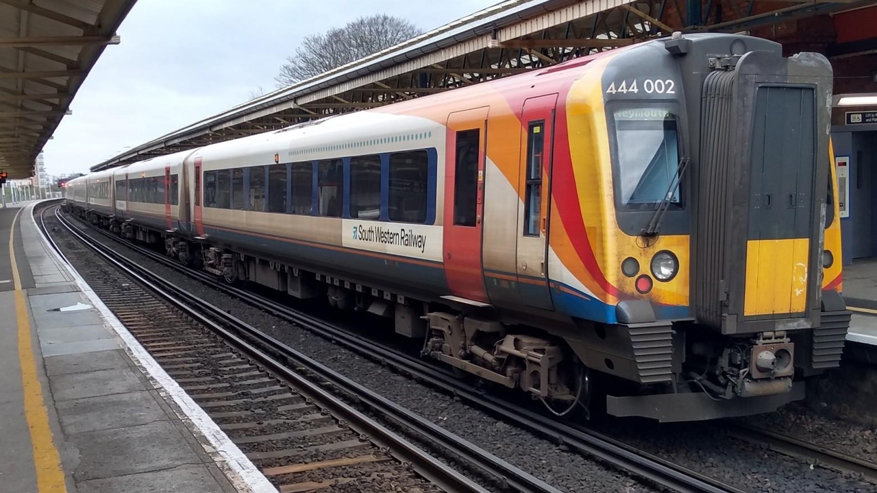 la South Western Railway devient la première compagnie ferroviaire renationalisée