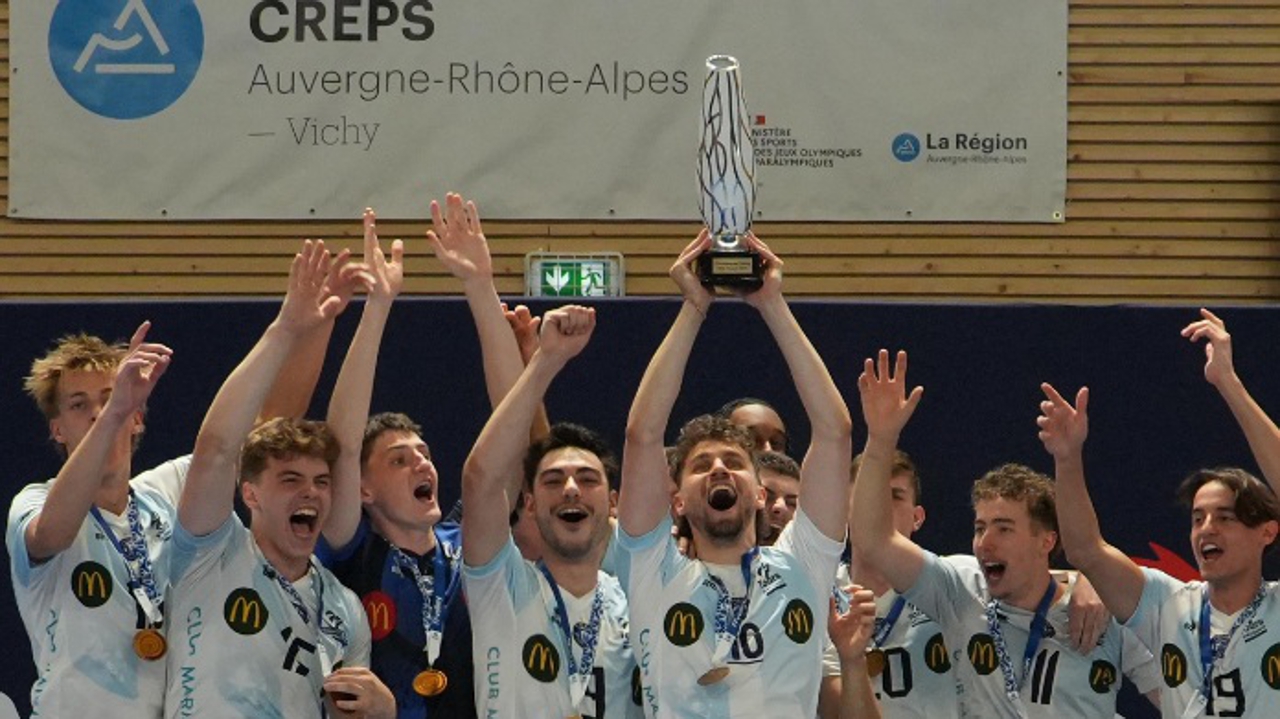 les jeunes volleyeurs de Tours sont aussi champions de France !