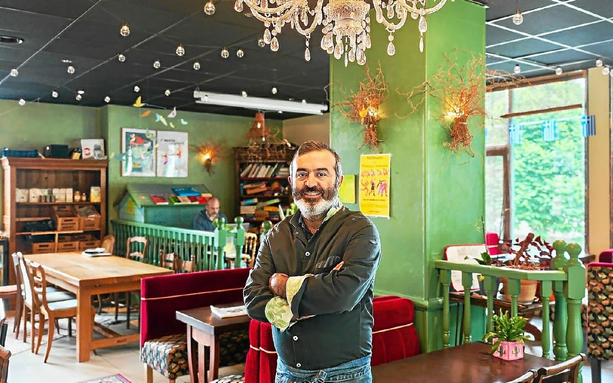 «La culture d’un pays est sa première richesse» : à Saint-Malo, jusqu’au 31 mai, le bistro « Aux Jardins Divers » accueille les animations de la «Semaine d’Ukraine»