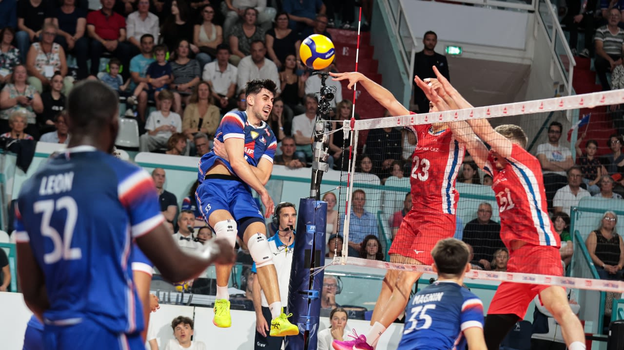 Les Bleus se sont imposés 3-0, mais enchaînent sur un quatrième set pour engranger encore plus d’expérience.