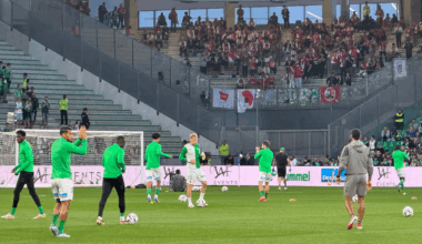 Les Verts s'entraîneront à huis clos toute la semaine avant le déplacement à Reims