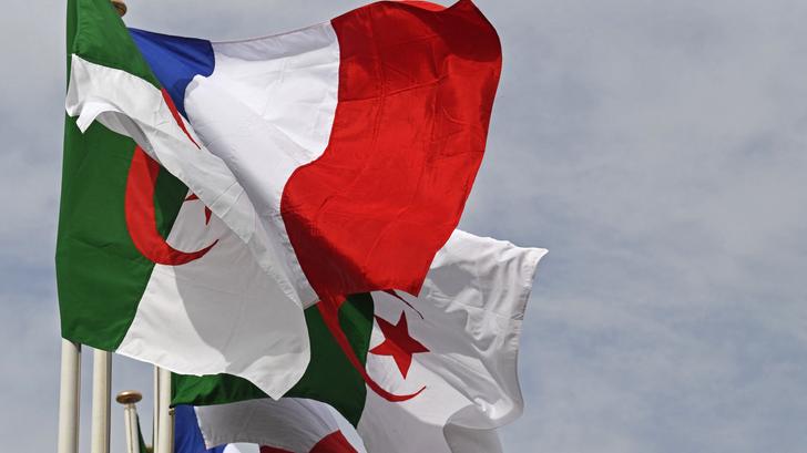 Avec cette mesure, la France passe un cran supplémentaire dans sa « riposte graduée » face à Alger