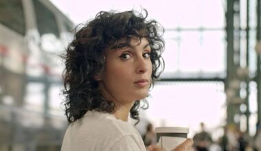 Barbara Pravi prend une décision radicale et “demande pardon” à ses fans : “J’espère que vous comprendrez”