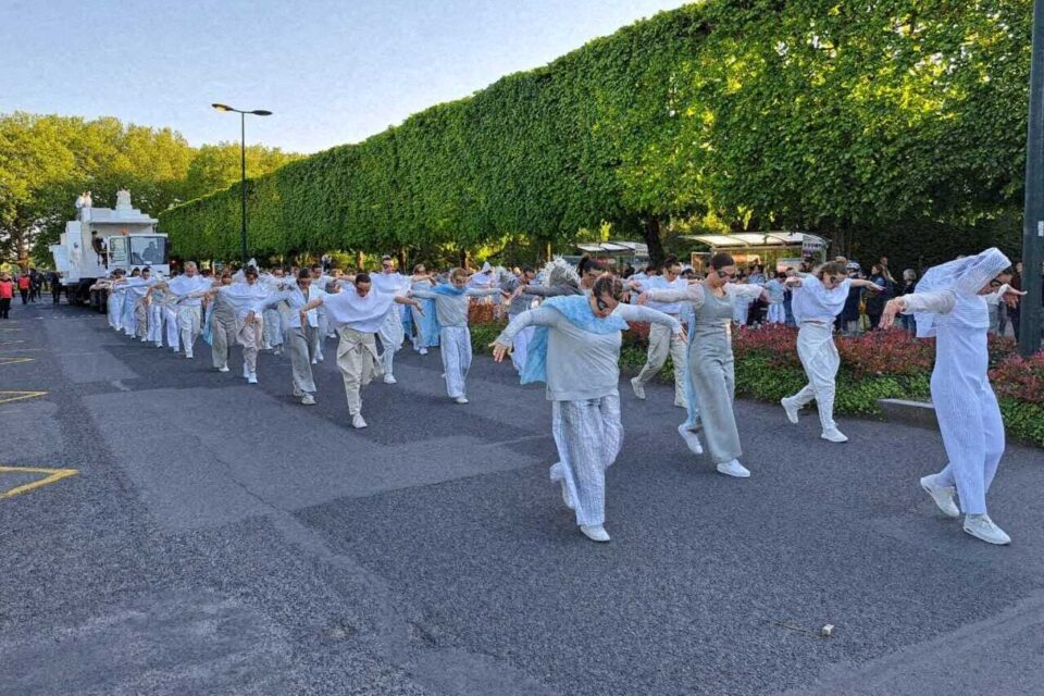 Grande parade Millénaire Caen départ