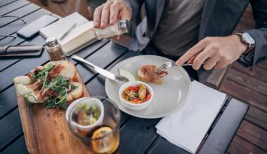 Cette mauvaise habitude à table augmenterait le risque de cancer de l'estomac de 41 %