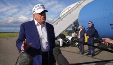 Trump annonce qu'il reportera les droits de douane sur l'Union européenne